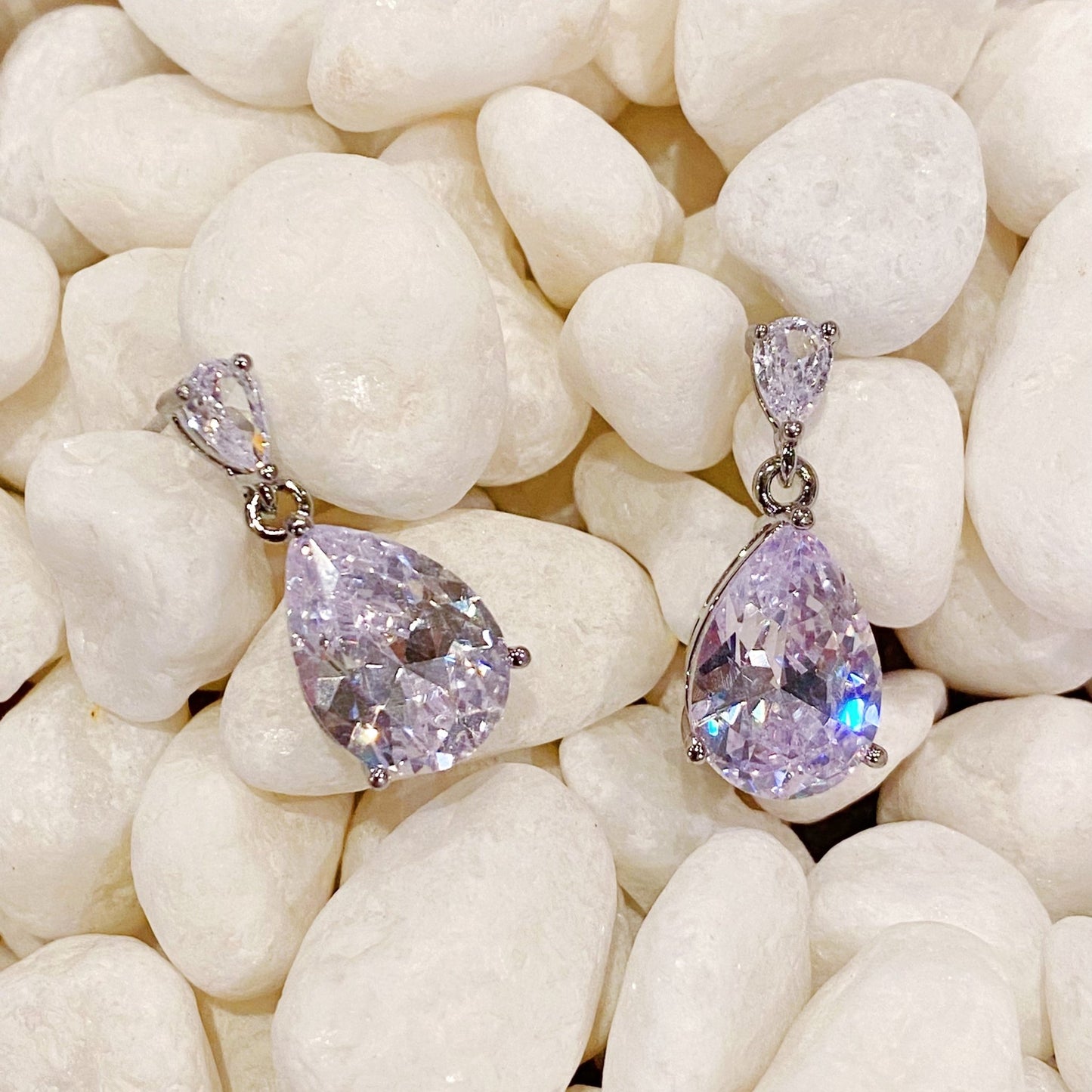 Crystal Clear Teardrop Earrings - Bijoux Majestique Jewelry